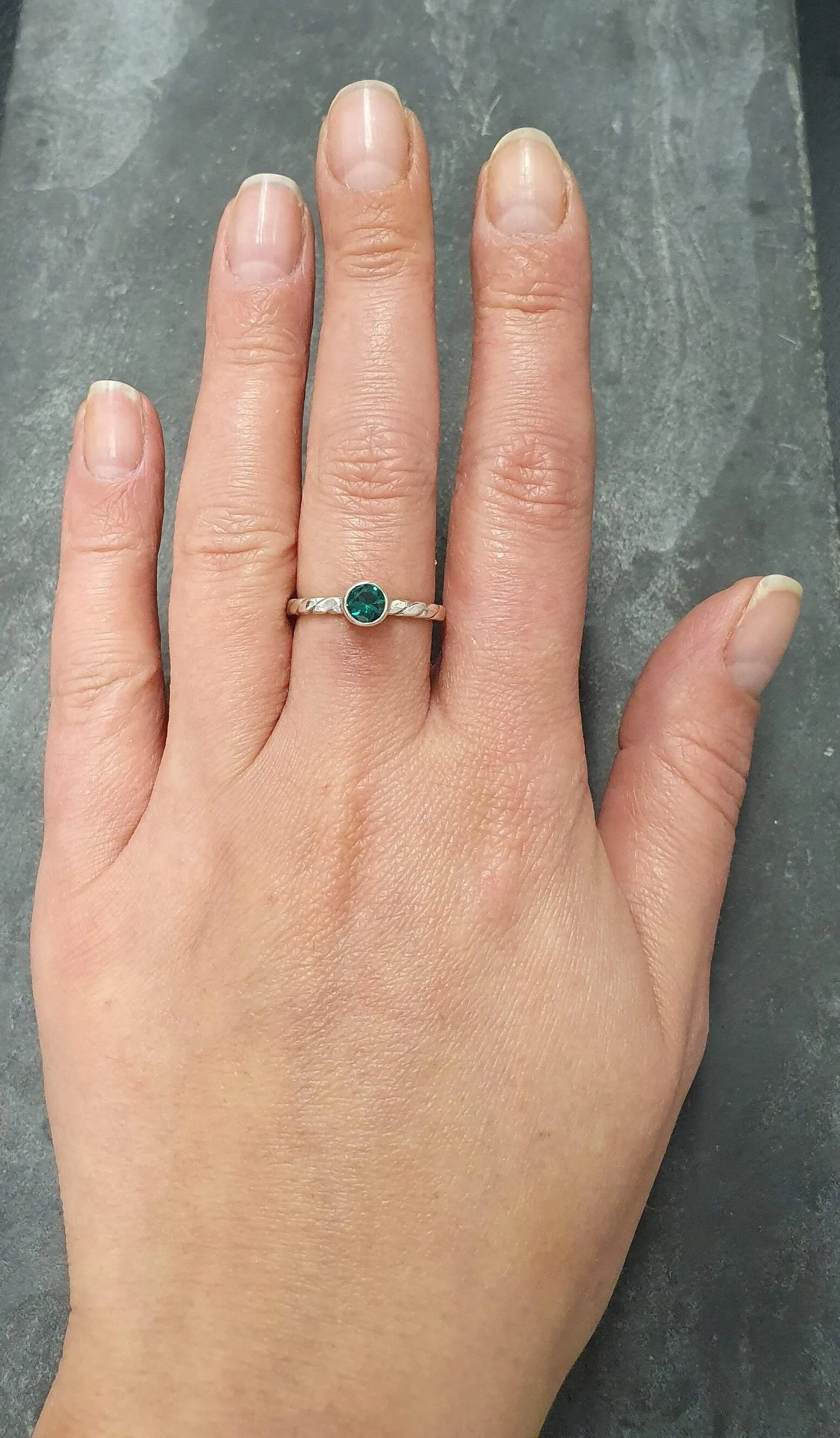 Dainty Emerald Ring - Green Promise Ring - Emerald Bezel Ring