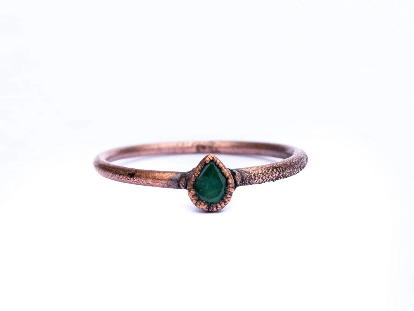 Emerald birthstone ring | Emerald crystal ring