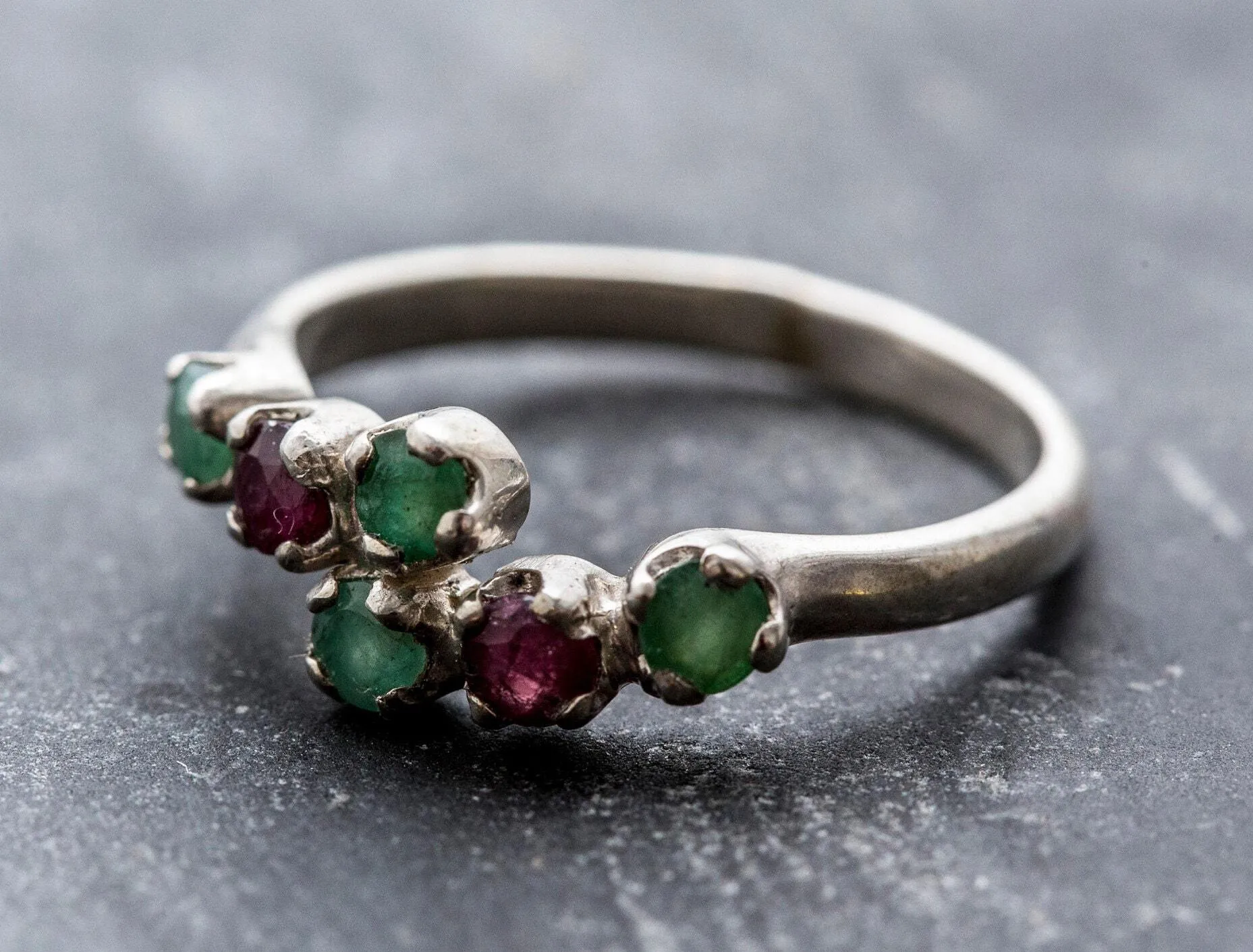 Emerald Bypass Ring - Asymmetric Silver Band - Ruby Vintage Ring