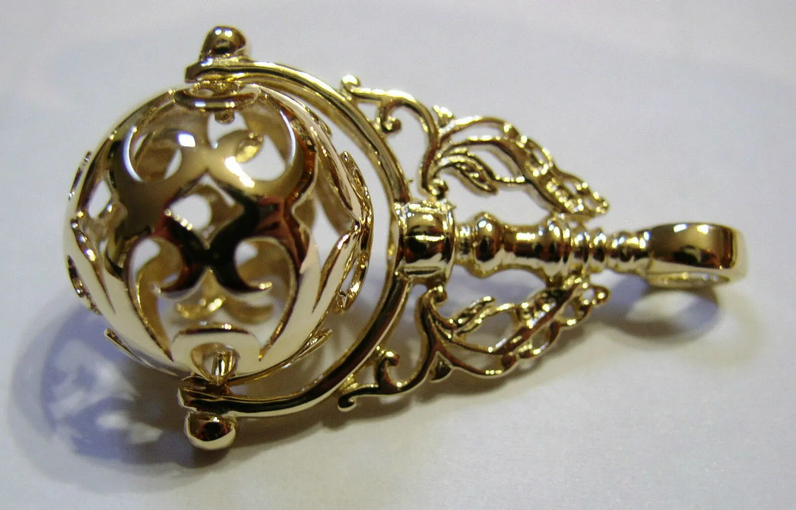 Genuine Extra Large 9ct 9kt Yellow, Rose Or White Gold Filigree Ball Filigree Spinner Pendant