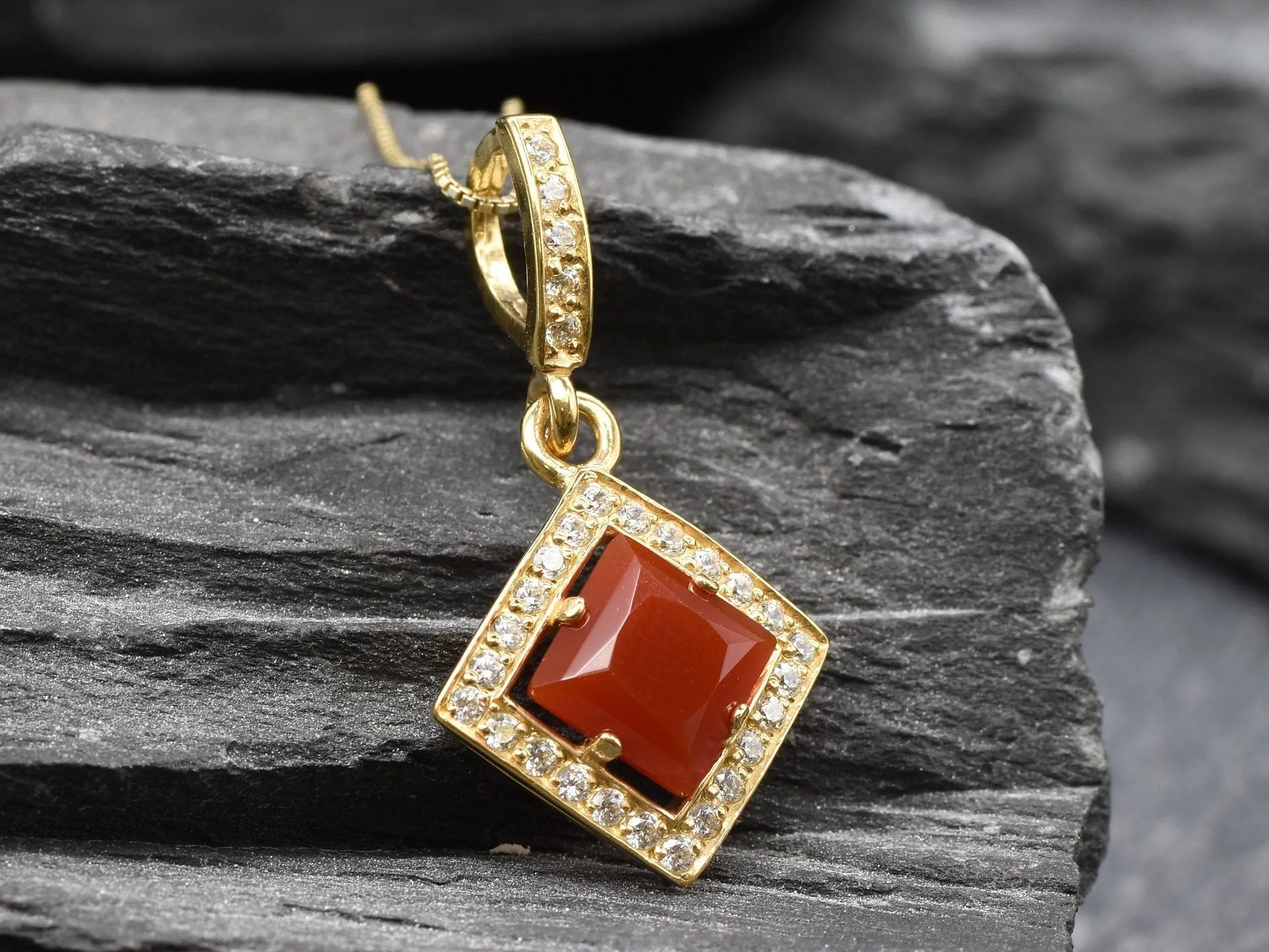 Gold Carnelian Pendant - Natural Carnelian Necklace - Red Vintage Necklace