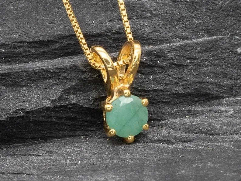 Gold Emerald Pendant - Natural Emerald Necklace, Gold Solitaire Pendant