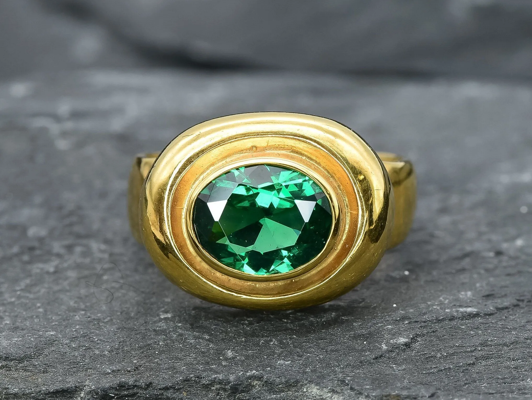 Gold Emerald Ring - Green Bezel Ring - Chunky Vintage Ring