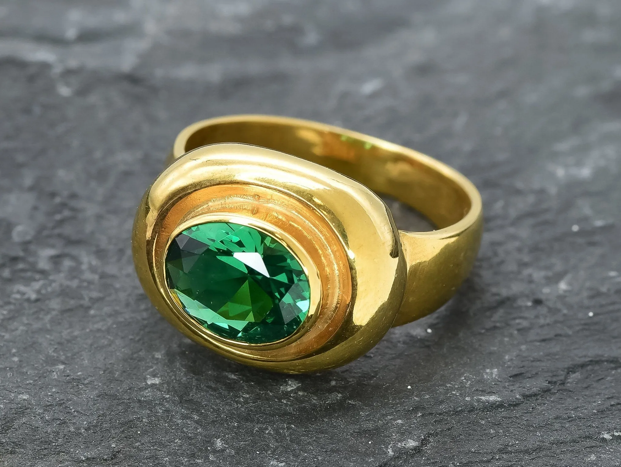 Gold Emerald Ring - Green Bezel Ring - Chunky Vintage Ring