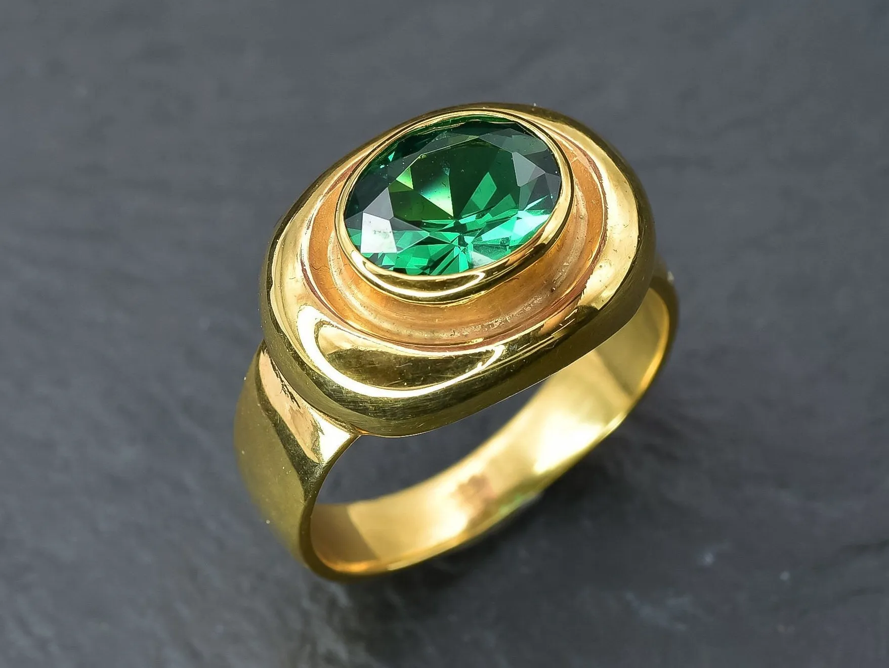 Gold Emerald Ring - Green Bezel Ring - Chunky Vintage Ring