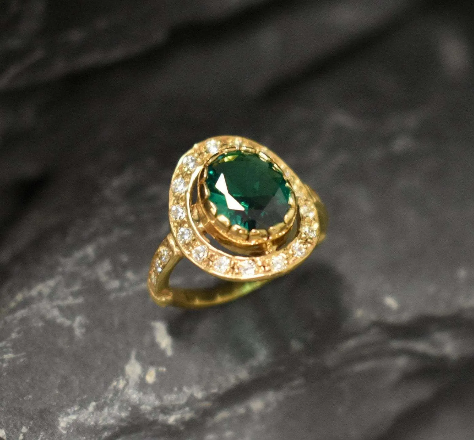 Gold Emerald Ring - Green Cocktail Ring - Vintage Oval Ring