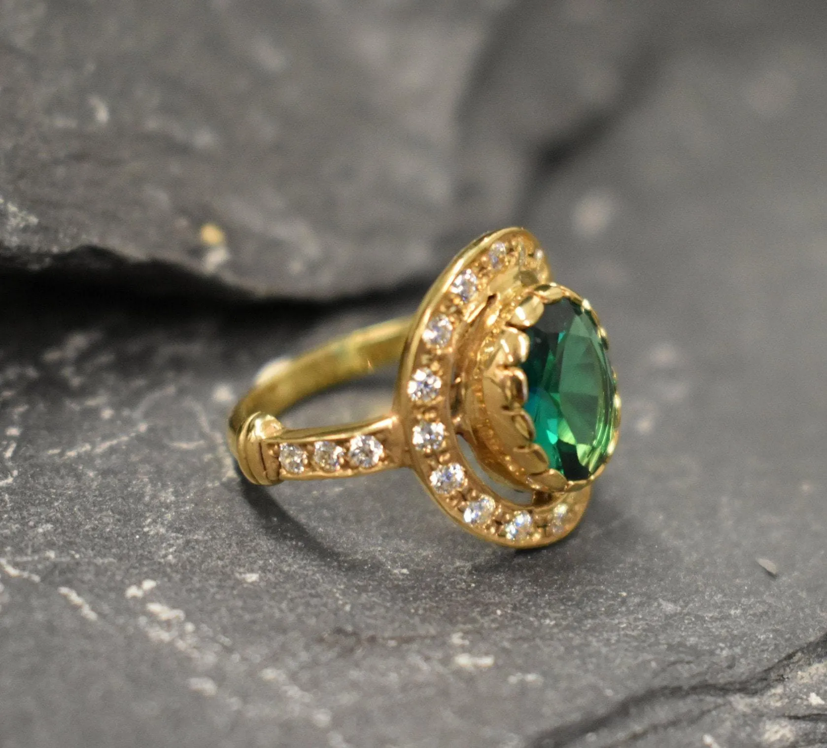 Gold Emerald Ring - Green Cocktail Ring - Vintage Oval Ring