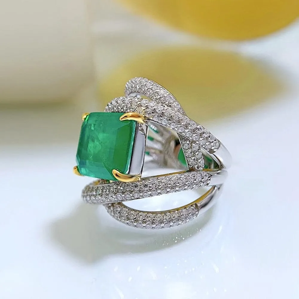 Intertwined Moissanite Emerald Gemstone 925 Sterling Silver Ring