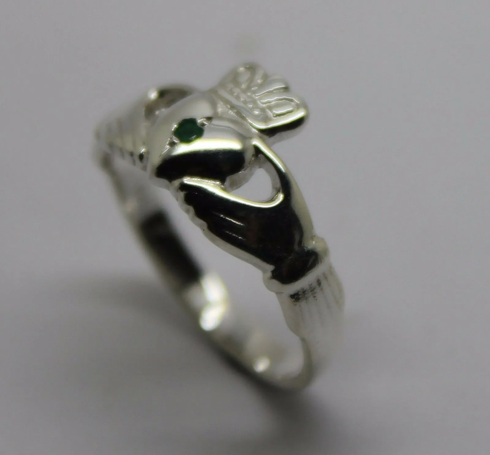 Kaedesigns New Sterling Silver 925 Green Emerald Claddagh Ring - Choose your size