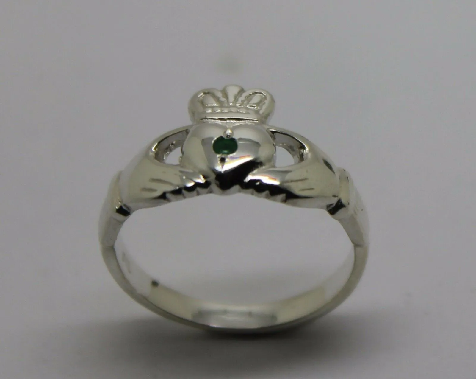 Kaedesigns New Sterling Silver 925 Green Emerald Claddagh Ring - Choose your size