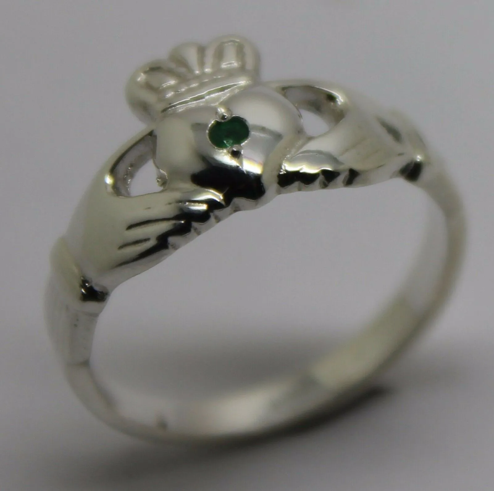 Kaedesigns New Sterling Silver 925 Green Emerald Claddagh Ring - Choose your size