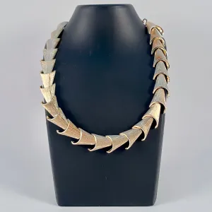 Late 50s/ Early 60s Light Gold-Tone Choker Necklace