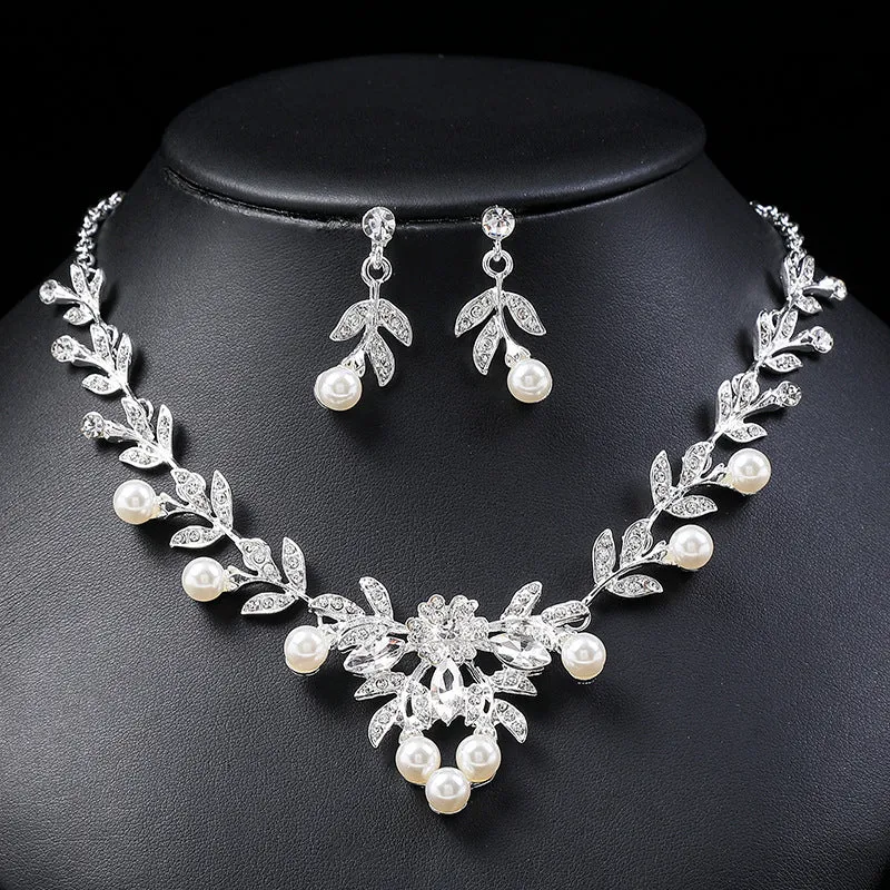 Light Luxury Leaf Design Pearl Necklace Earrings Bridal Wedding Jewelry Set